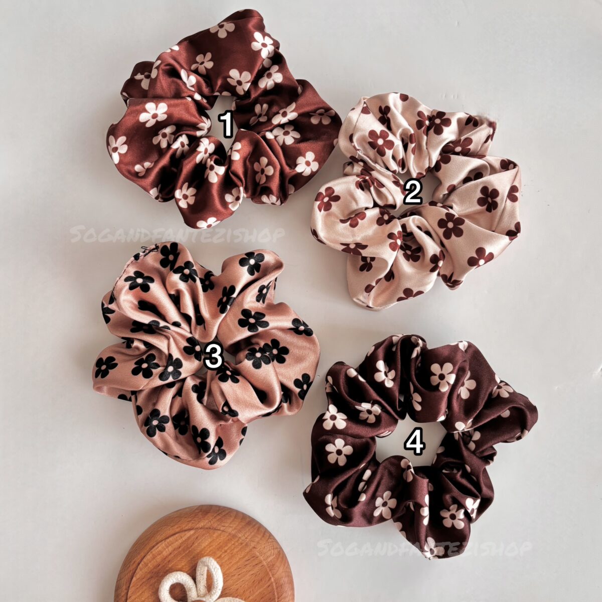 اسکرانچی ساتن